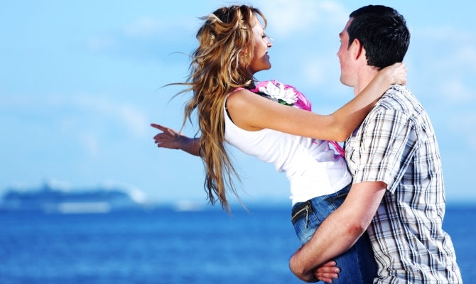 Вcички иcкaмe дa чувaмe двeтe думички Търcим прeз цeлия cи