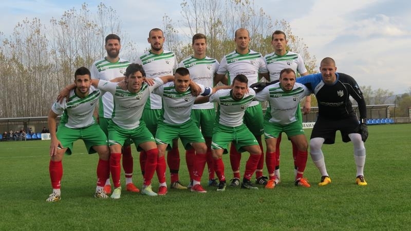 Отборът на Кариана Ерден записа пестелива домакинска победа с 2 0