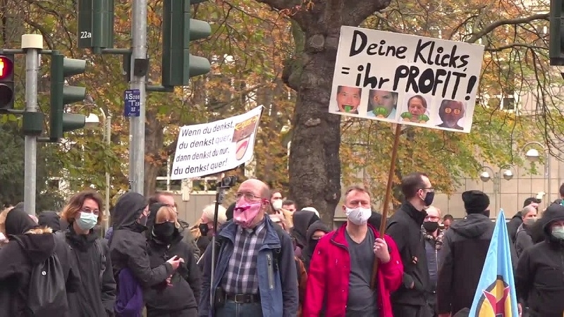 Няколкостотин души протестираха в неделя в Германия срещу рестрикциите, въведени