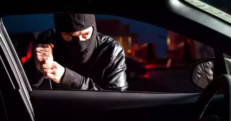 Рецидивист е бил задържан в момент на извършване на кражба