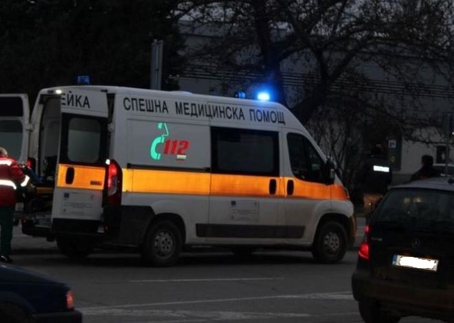 Младеж блъсна пешеходка във Враца съобщиха от областната дирекция на