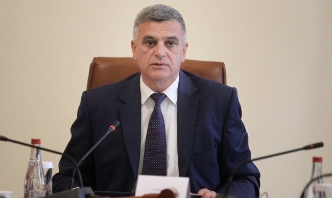 Колкото повече работим и се заравяме в съответните сектори толкова