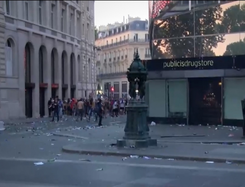 845 автомобила са били опожарени и 508 души са били