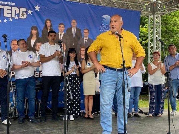 Кампанията за парламентарния вот на 11 юли едва ли ще