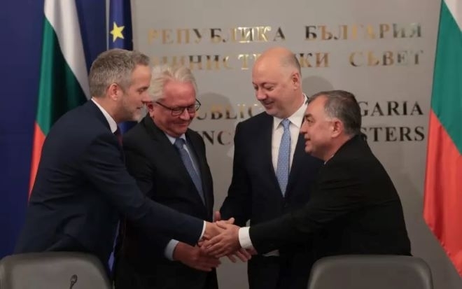 Кабинетът пази в тайна сделката с "Райнметал"