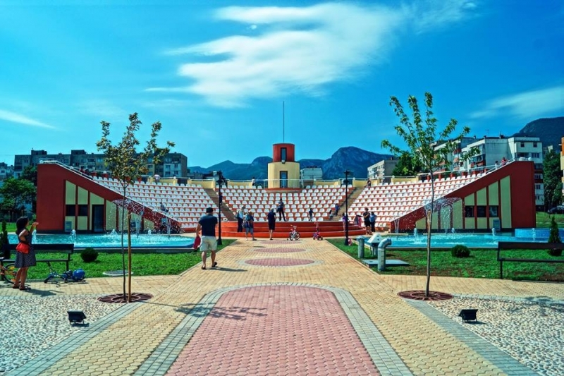 10 годишно момче счупи лампа от парка в Дъбника предадоха от