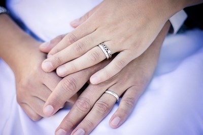 Сърбия планира да забрани браковете на малолетни с изменения и