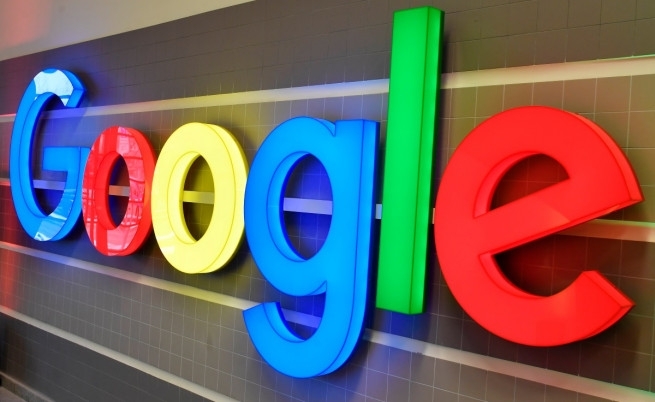 Инженер от Google обяви че компютърният чатбот върху който работи