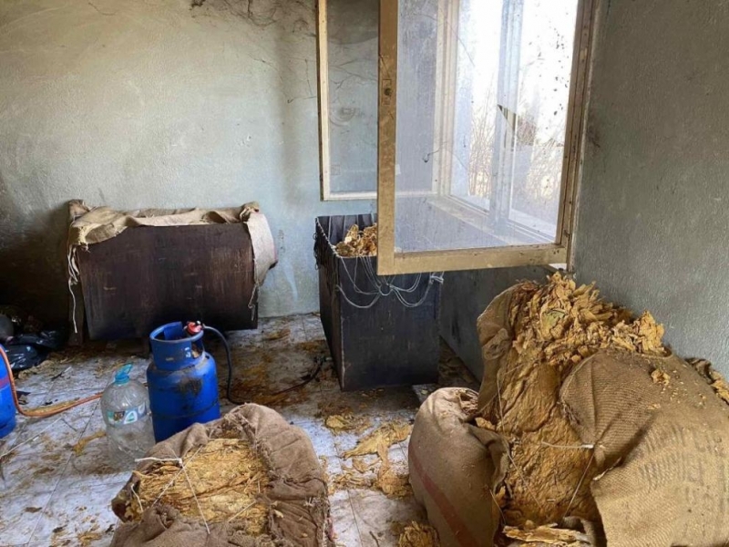 Разбиха работилница за контрабанден тютюн в Пловдив съобщиха от МВР Специализирана