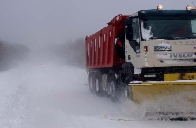 Режимът на зимно поддържане на републиканската пътна мрежа е в