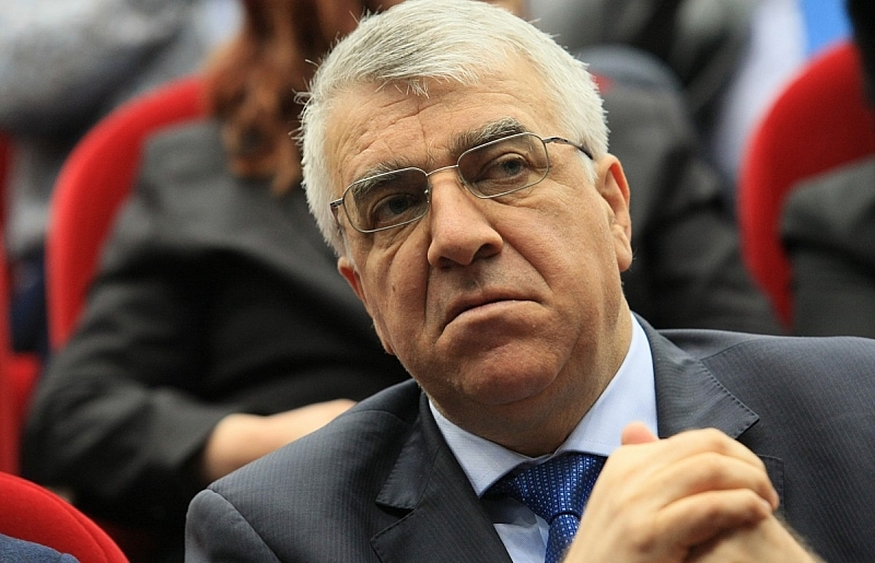 Зад сделката за придобиването на дял в Първа инвестиционна банка