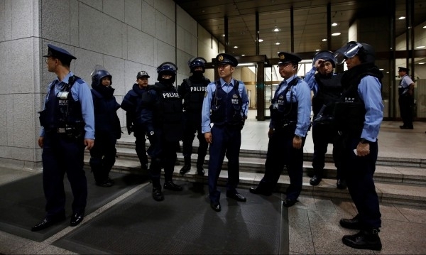 Mлад мъж бе арестуван днес след като в апартамента му