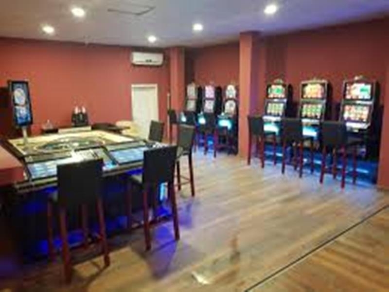 Двамата непълнолетни извършители на въоръжения грабеж в Борован са заплашили