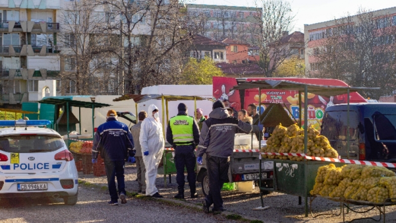 Днес общинският пазар в Мездра ще работи само за земеделски
