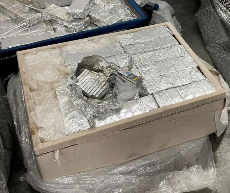 Митническите служители от Териториална дирекция Митница Бургас откриха контрабандни цигари