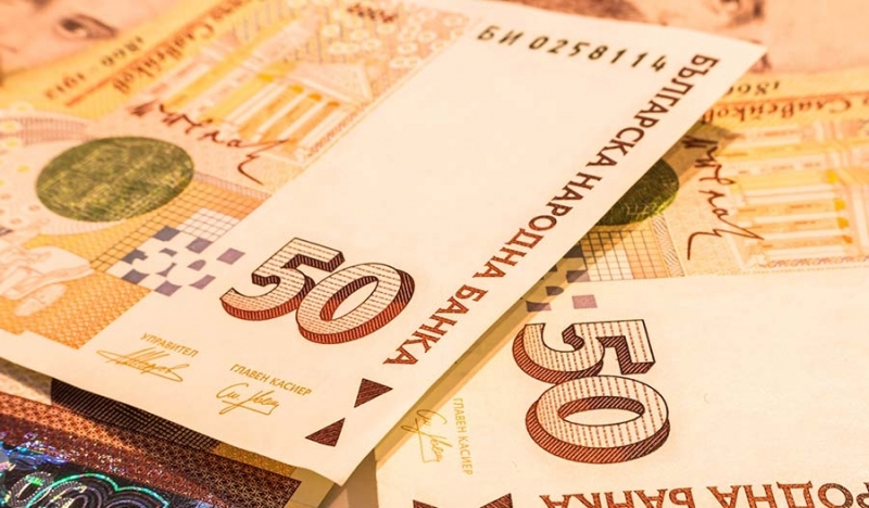 Дамите на възраст 40 49 години кандидатстват за най големите потребителски кредити