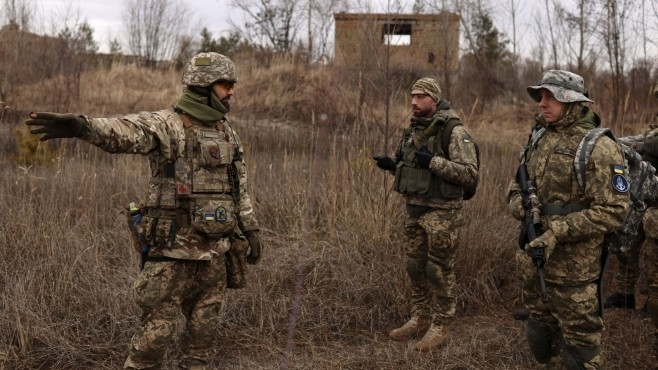 Украинските сили продължават да напредват на изток в наскоро изоставената
