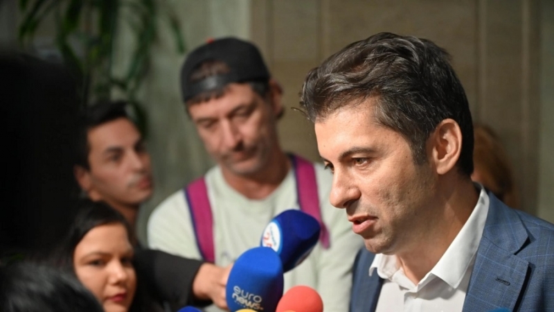 Бойко Борисов бави по всякакъв начин започването на парламента написа съпредседателят