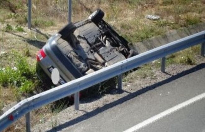 Младеж катастрофира във Врачанско трима пострадаха съобщиха от областната дирекция