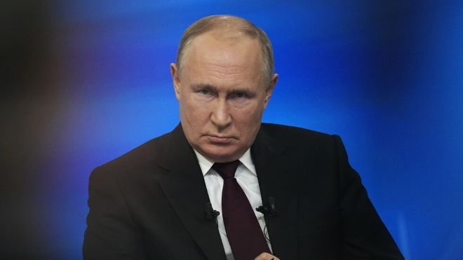 Бивш шеф на ЦРУ: Владимир Путин ще бъде свален чрез преврат