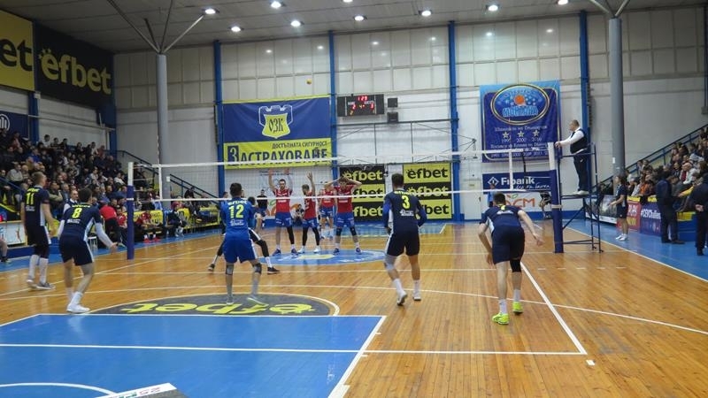 Волейболистите на Монтана продължават да пишат история При първото в