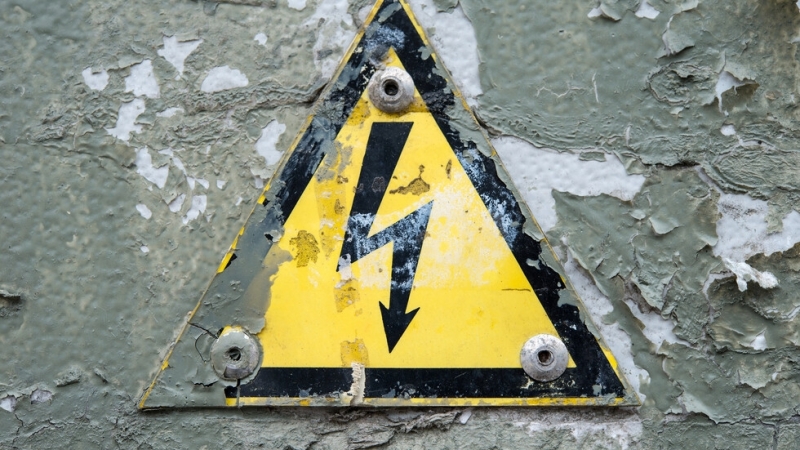 През нощта руските сили нанесоха удар по електропреносната мрежа в