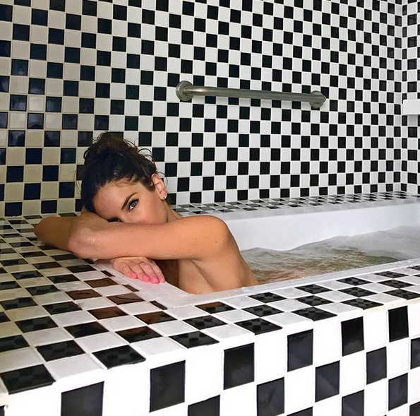 Само преди няколко години Джен Селтър е никому неизвестно момиче