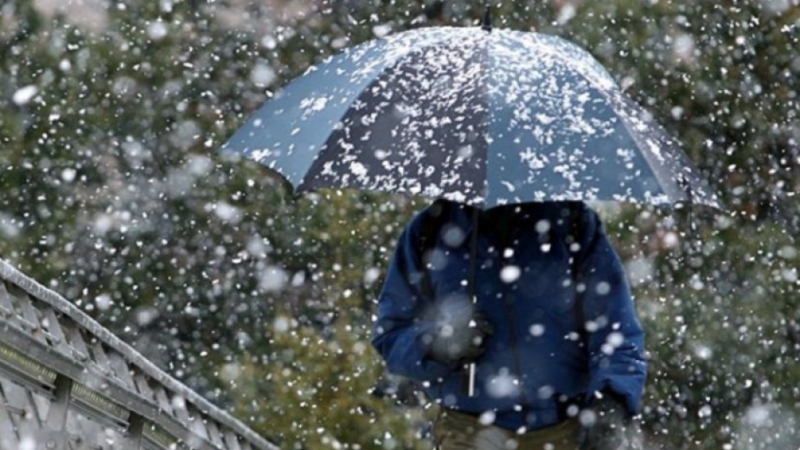 През следващото денонощие над България ще остане предимно облачно и