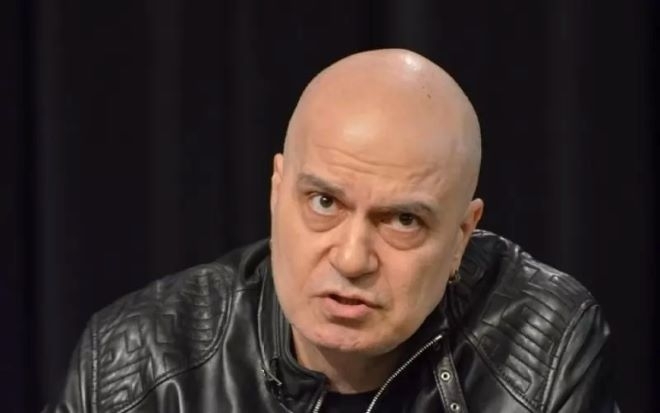 Слави Трифонов иска частично касиране на изборите