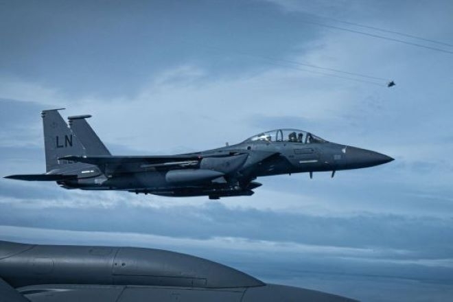 САЩ унищожиха два свои самолета при спасяването на пилот в Иран