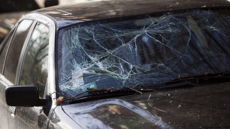 При скандал: Хасковлия потроши колата на американец в Кърджалийско