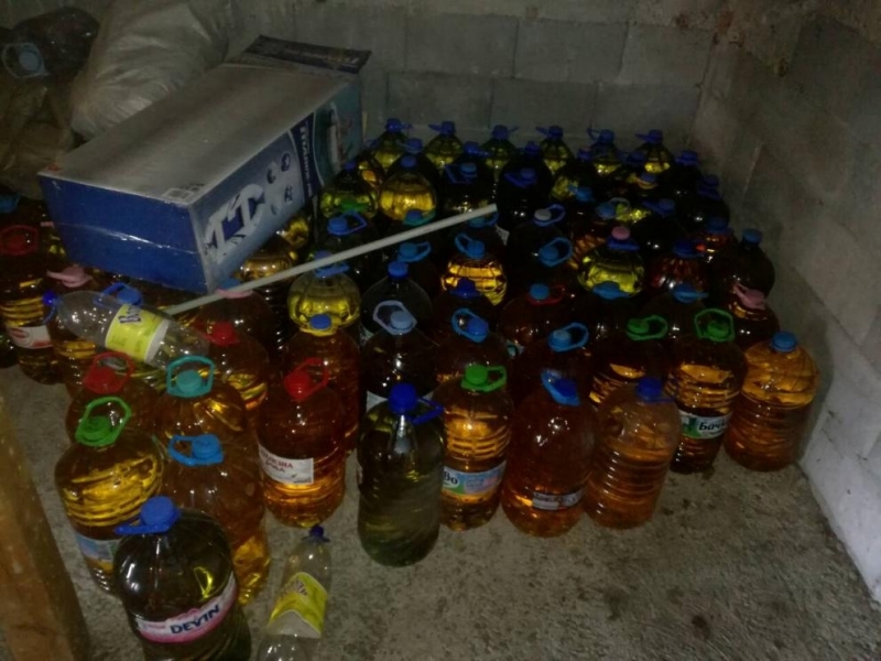 Полицаи са конфискували близо 350 литра алкохол без бандерол в