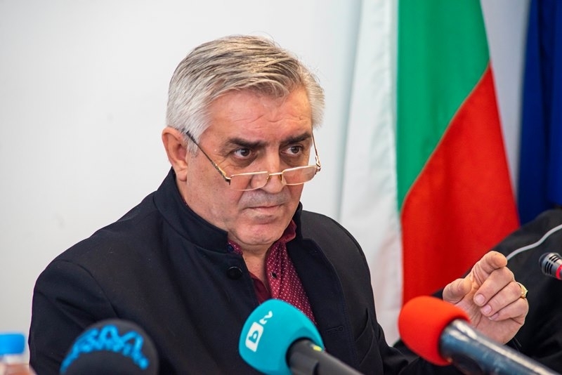 От 4 години в МБАЛ Мездра цъка биологична бомба