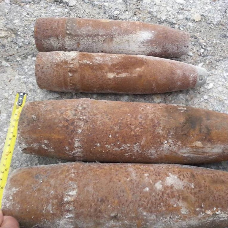 Военнослужещи от Сухопътните войски унищожиха четири невзривени боеприпаса открити в