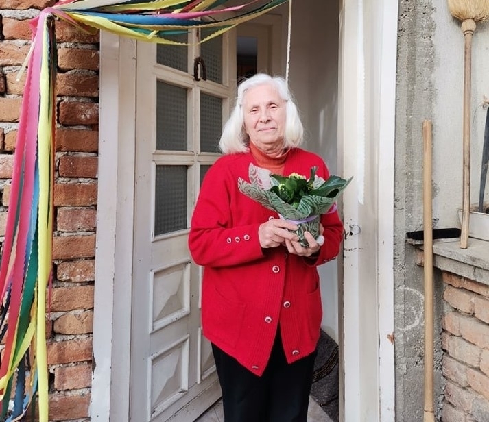 В Деня на родилната помощ символ на грижите и