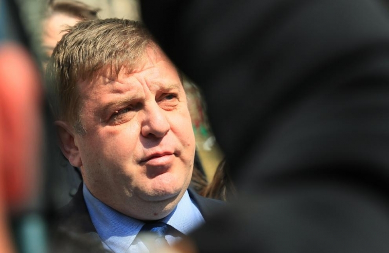 В прокуратурата е постъпил сигнал срещу Красимир Каракачанов и проверката