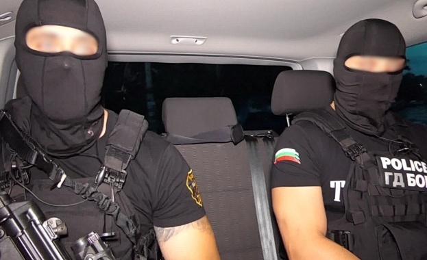 Специализираната прокуратура ще поиска постоянен арест за задържаните в понеделник