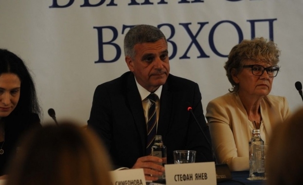 Бившият длъжностен министър председател и сегашен водач на Български възход Стефан