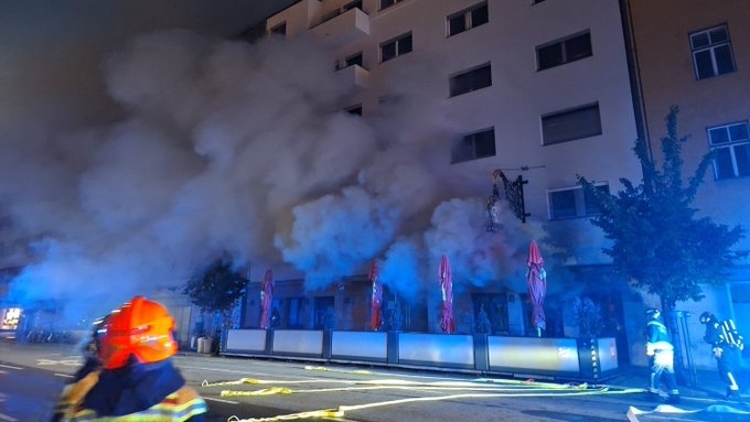 Българска следа в палеж на ресторант в Инсбрук, има арестувани /снимки/