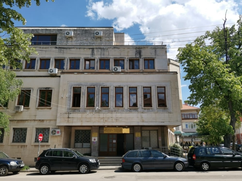 Спокойно е протекъл първият държавен зрелостен изпит във Враца съобщи