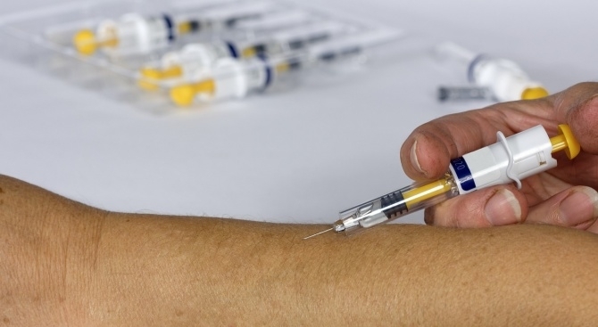 Чакането на безплатните противогрипни ваксини за пенсионери свърши Вече са доставени