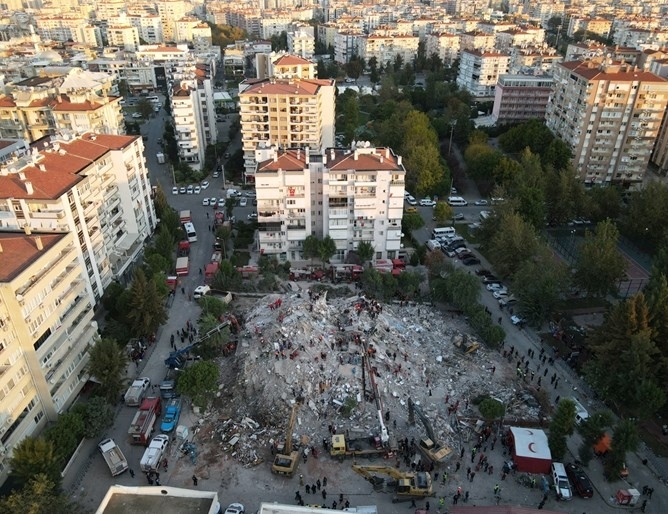 Жертвите на земетресението с магнитуд 6 6 което разтърси района на