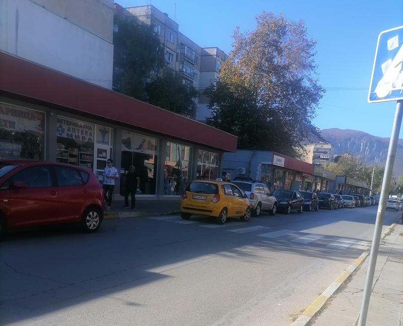 Пореден наглец ядоса врачани с ненормалното си паркиране За случая