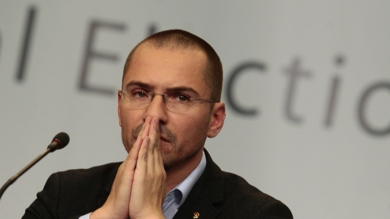 Евродепутатът Ангел Джамбазки е глобен с 1 000 лева а