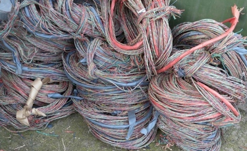 Непълнолетен е откраднал кабели от къща във врачанското село Рогозен