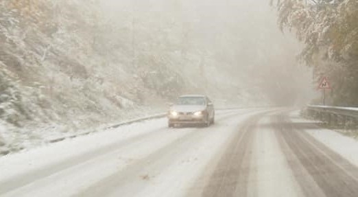 Проходът Петрохан е изцяло заснежен научи агенция BulNews Температурата в