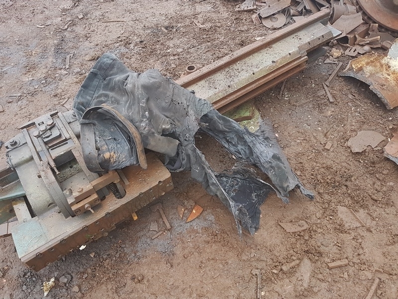 Работникът който преди месец бе залят от разтопен метал във