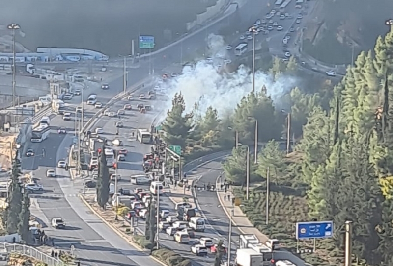 Тази сутрин на входа на Йерусалим избухна експлозия при която