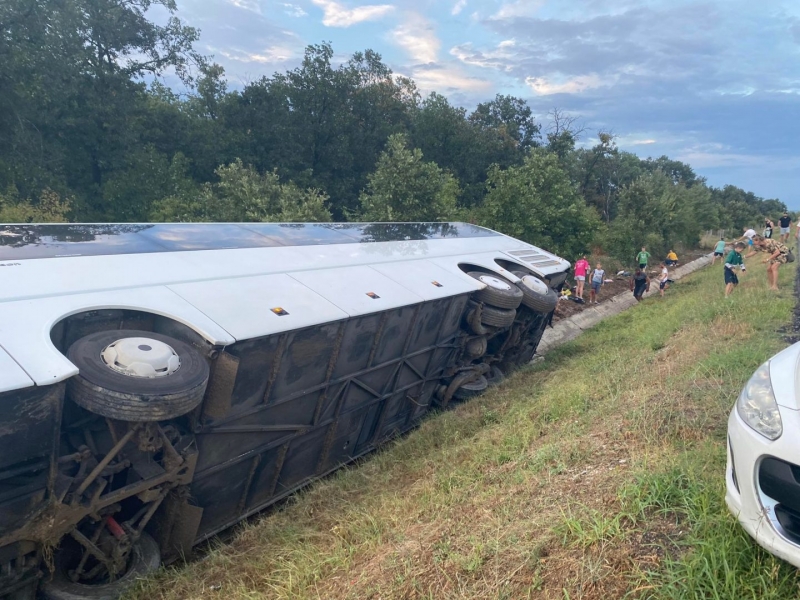 Сръбски автобус катастрофира на магистрала Тракия до Стара Загора в