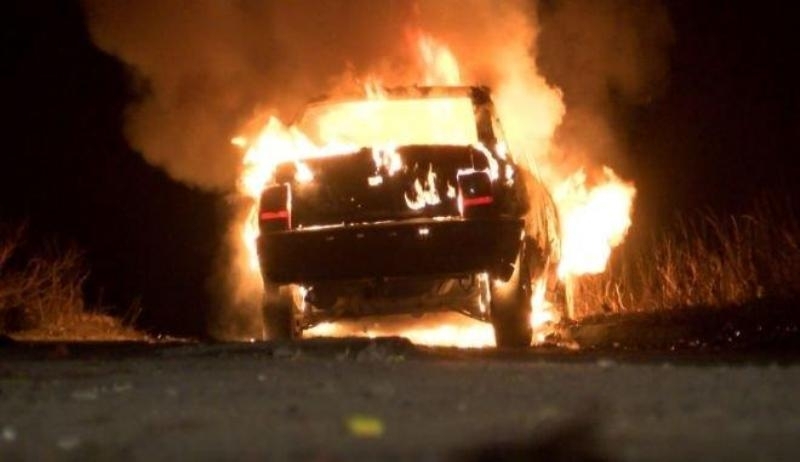 Кола горя като факла в Монтана научи BulNews Към 5 часа